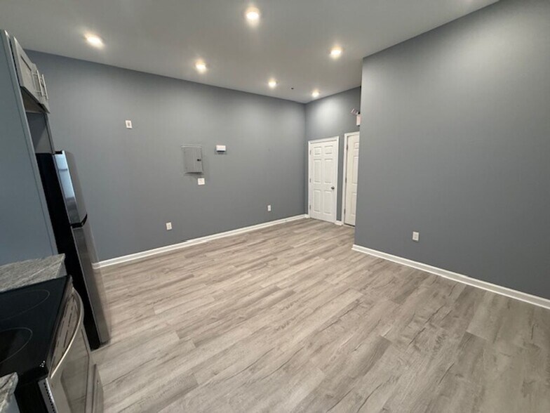 Building Photo - 1612 Cecil B. Moore Ave