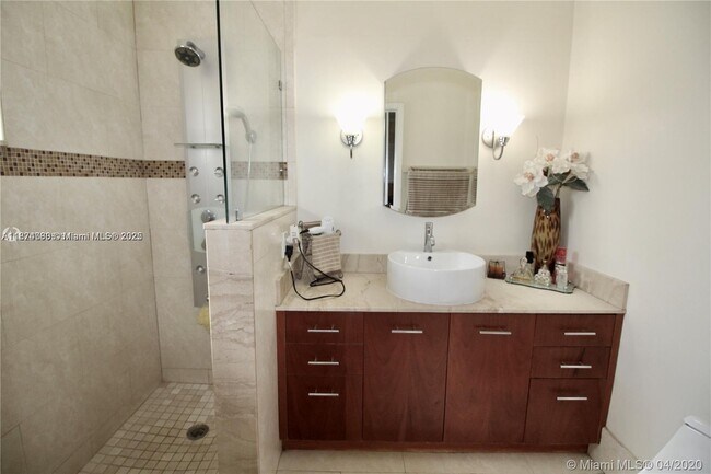 Building Photo - 9160 SW 73rd St