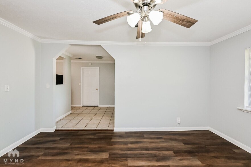 Building Photo - 4418 Tareyton Ln