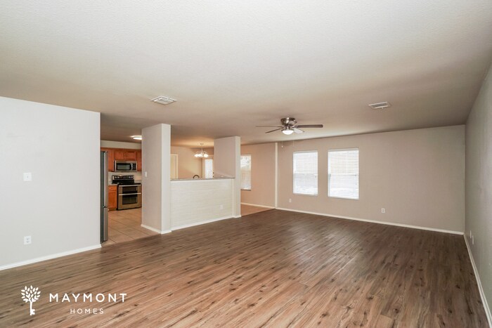Building Photo - 349 Willow View