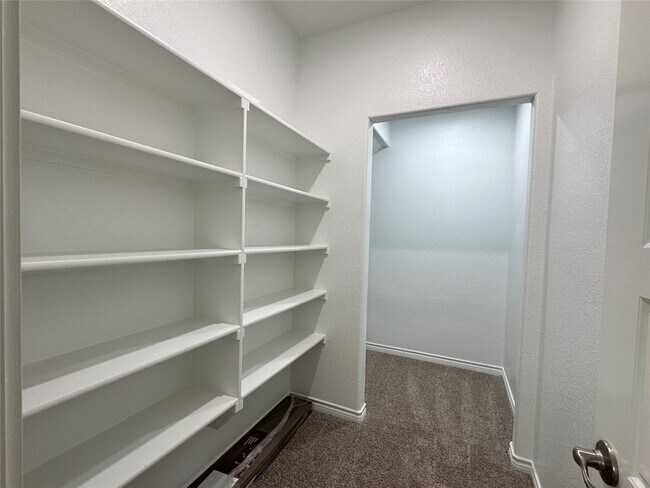 Building Photo - 2901 Bald Eagle Blvd