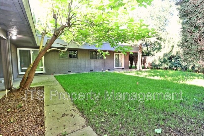 Building Photo - 3160 Watt Ave