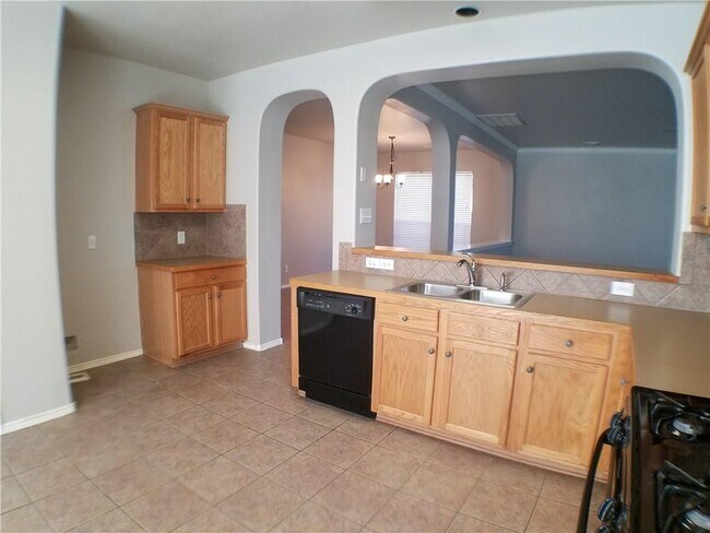 Building Photo - 2208 Hayfield Square