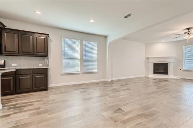 Building Photo - 15952 Hayes Ridge Dr