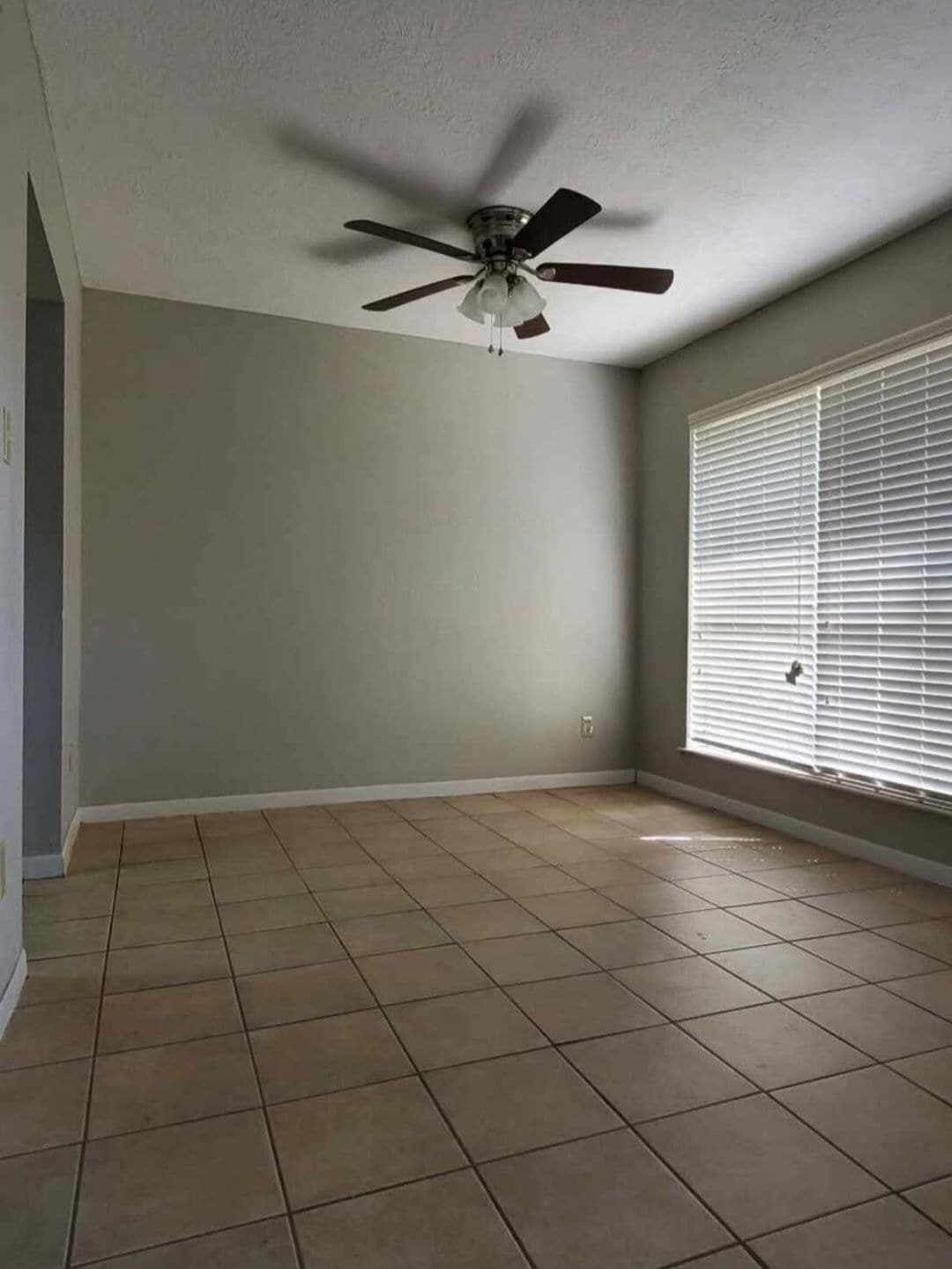 Building Photo - 7455 Calder Ave