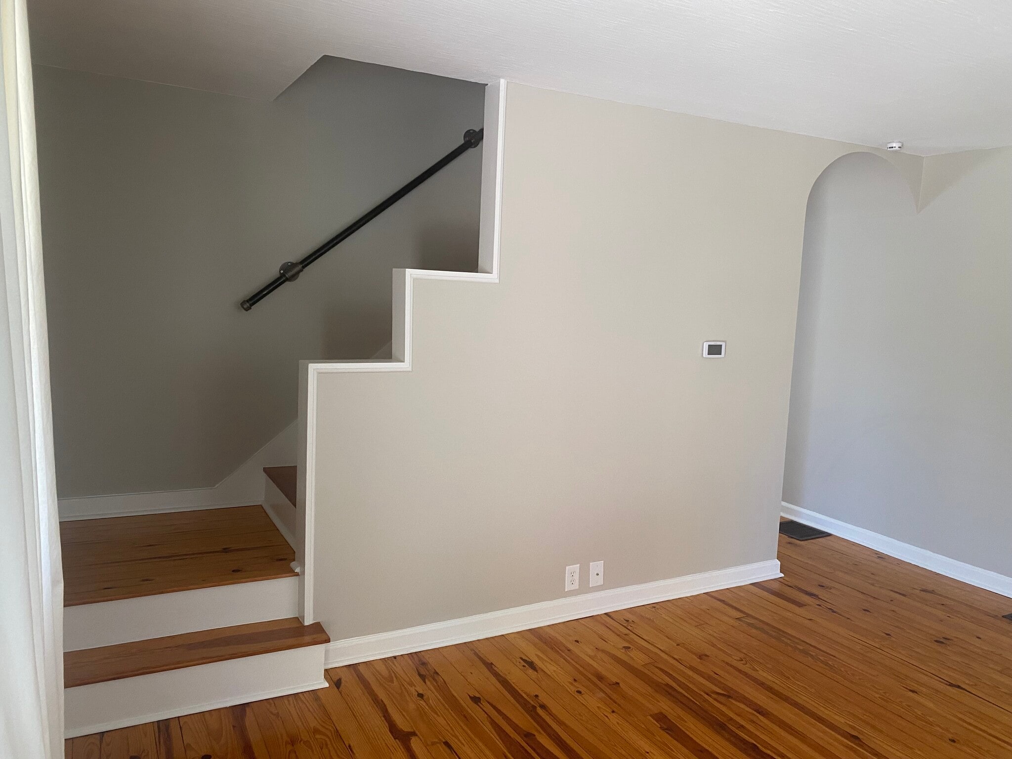 Building Photo - 644 Mohican Ave