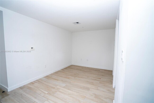 Building Photo - 1300 S Miami Ave