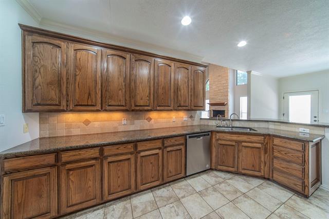 Building Photo - 190 Deer Creek Dr