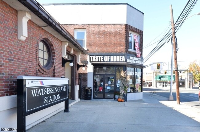 Building Photo - 9-9 Watsessing Ave