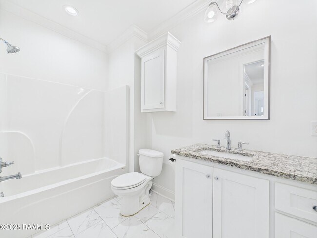 Building Photo - 108 Easy Rock Landing Dr