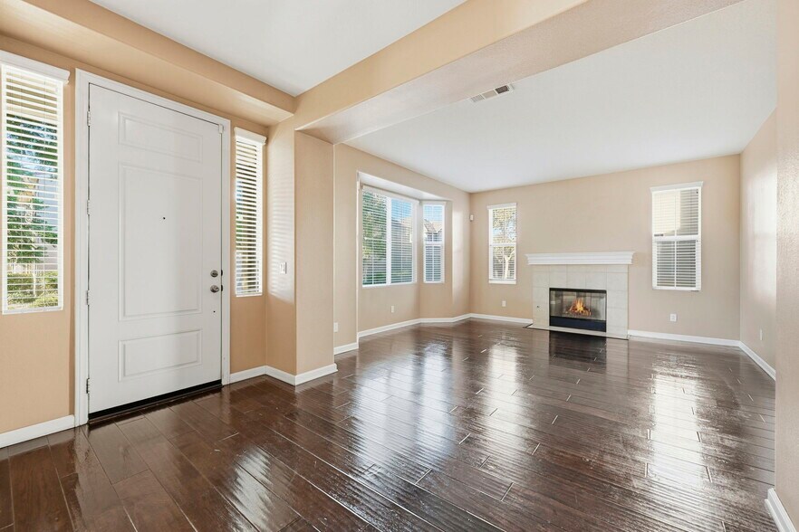 Building Photo - 31853 Red Pine Way