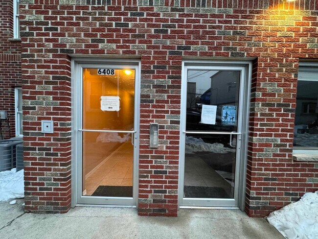 Building Photo - 6408 Polk St