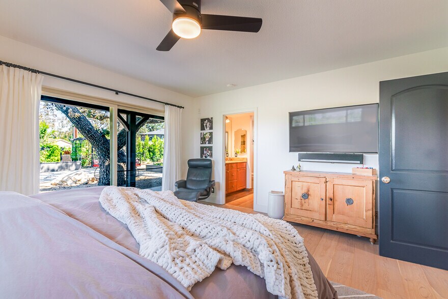 Building Photo - 954 Encino Vista Dr