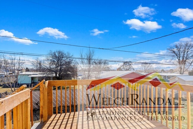 Building Photo - West Valley Home Available NOW!