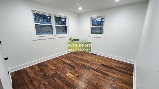 Building Photo - Jewel in Easley's Silo district