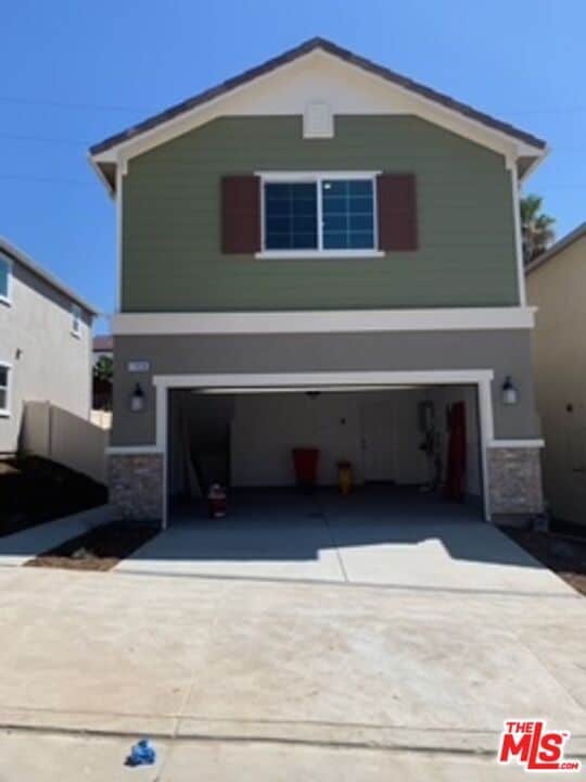 Building Photo - 11656 N Hilltop Ln