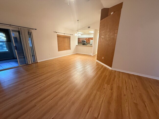 Building Photo - 1804 SW 65th Dr