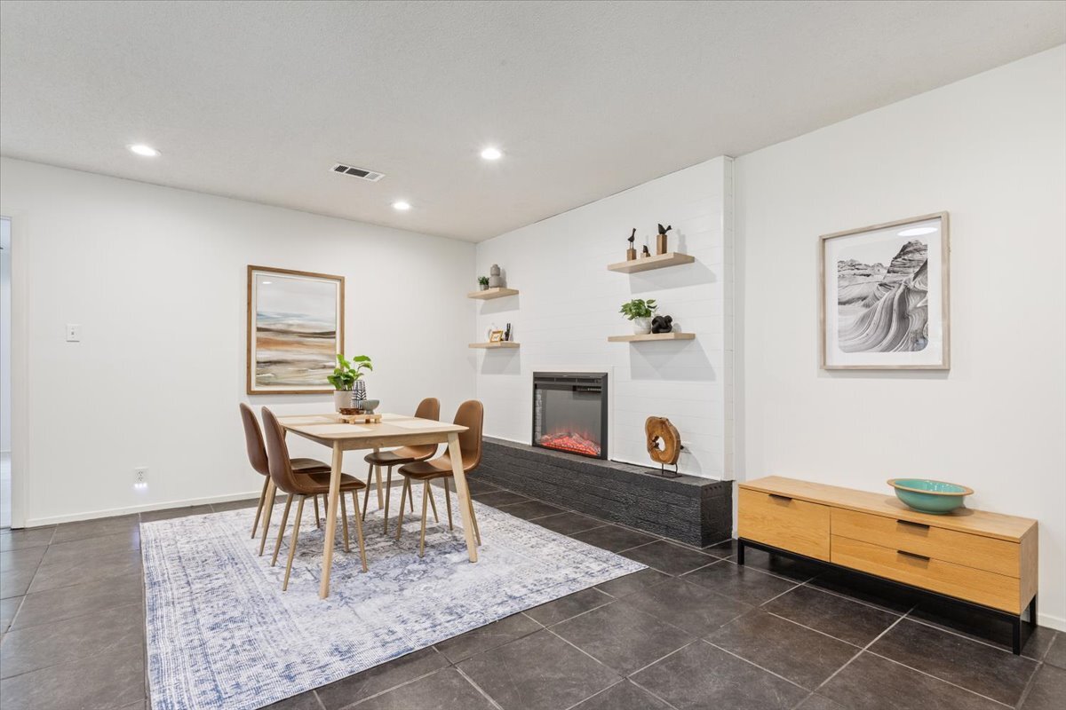 Building Photo - 12205 Midland Walk