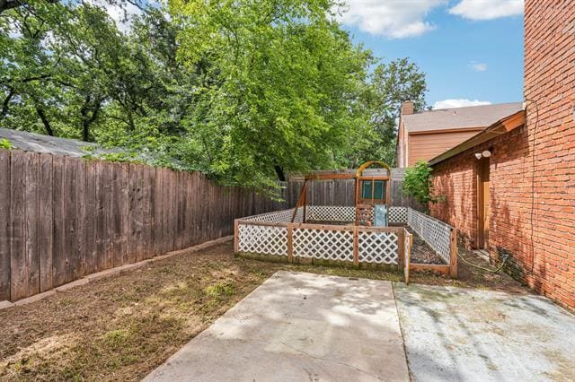 Building Photo - 1610 Brentwood Dr