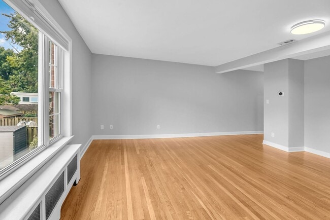 Building Photo - Charming Alexandria Home in Del Ray