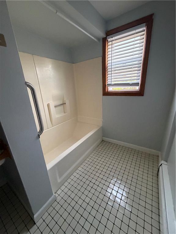 Building Photo - 263 Bourne Ave