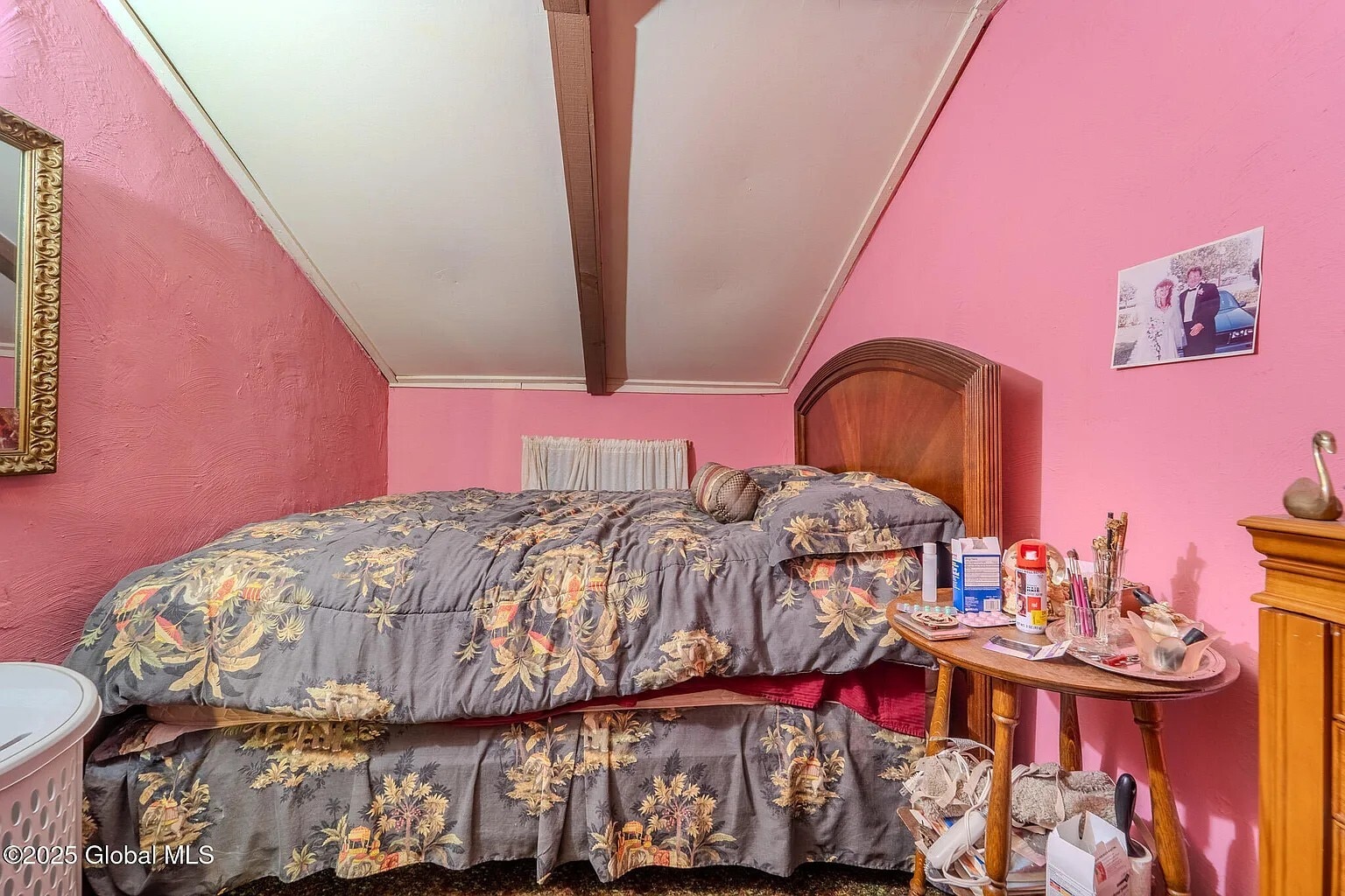 Floor 3, Bedroom 3 - 2 Front St