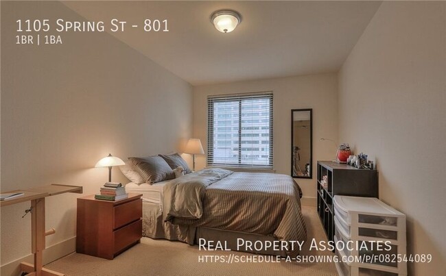 Building Photo - Spacious One Bedroom Condo in the Heart of...