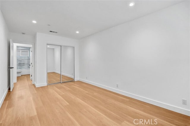 Building Photo - 18225 Chatsworth St