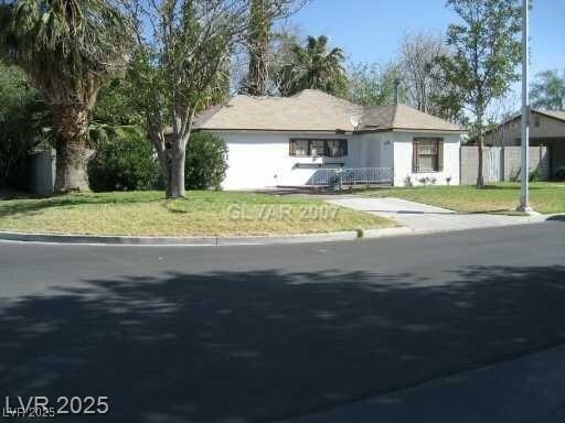 Building Photo - 1301 Bracken Ave