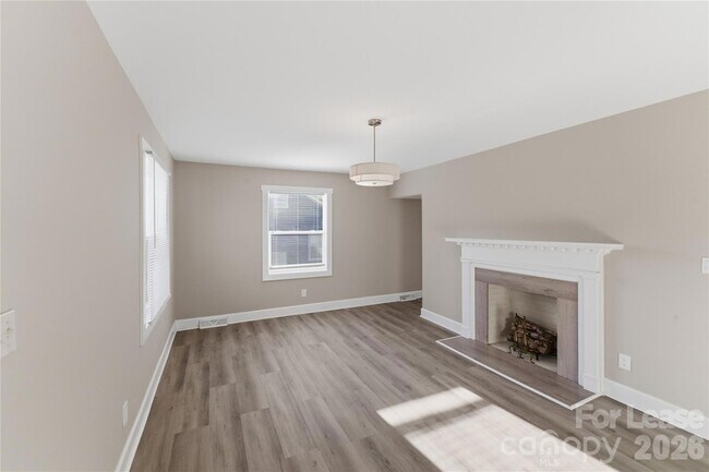 Building Photo - 2405 Greenland Ave