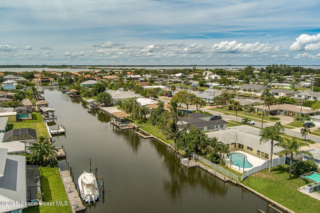 Building Photo - 458 Sandpiper Dr