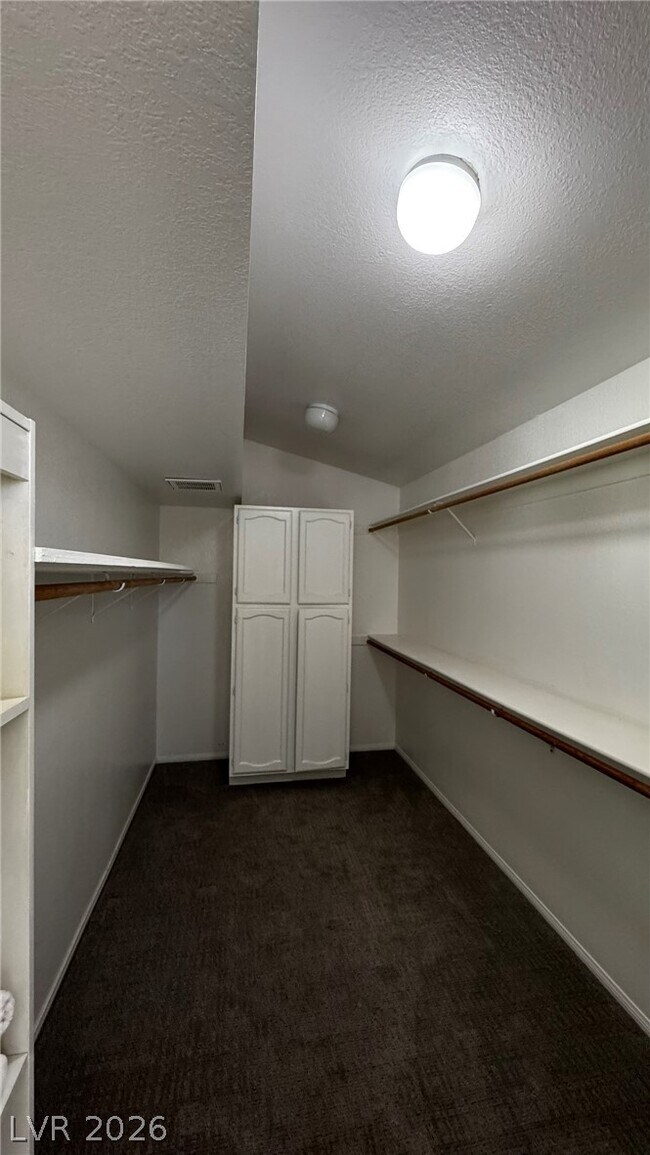 Building Photo - 2921 Channel Rock Dr