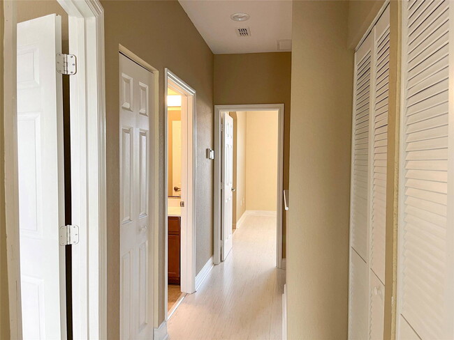 Building Photo - 219 Lake Monterey Cir