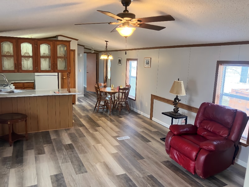 Building Photo - 200 N 28th St