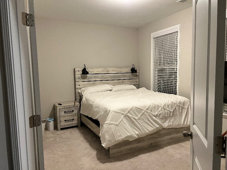 Building Photo - 931 Catamaran Ct