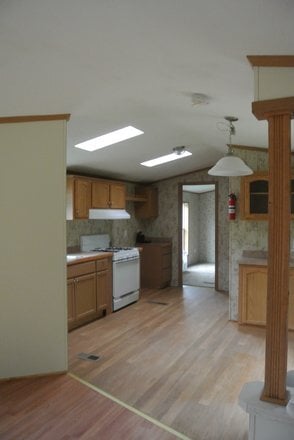 Building Photo - 222 Moses Ln
