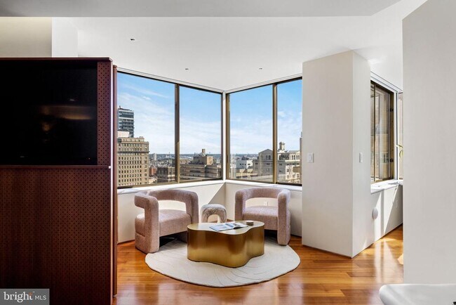 Building Photo - 210 W Rittenhouse Square