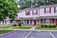 Building Photo - Coventry Townhome Move In Ready.