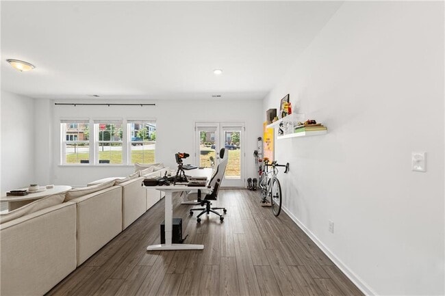 Building Photo - 575 Sausalito Walk