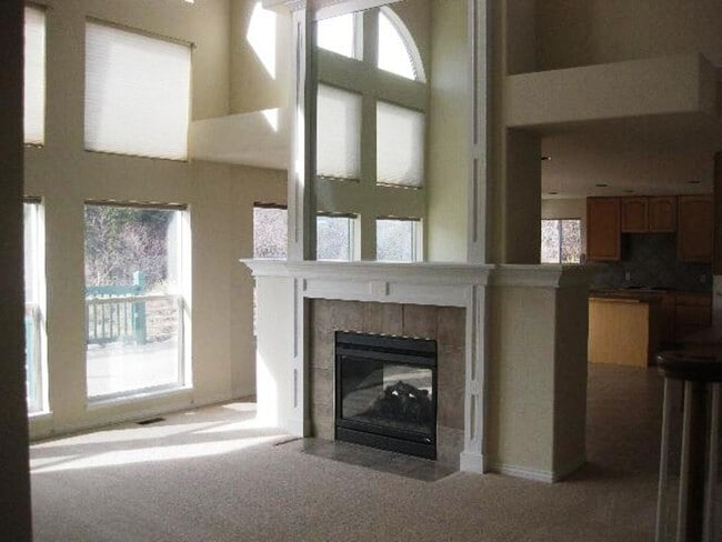Building Photo - 2075 Rockhurst Blvd