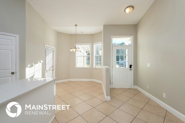 Building Photo - 3300 Hickman Ave