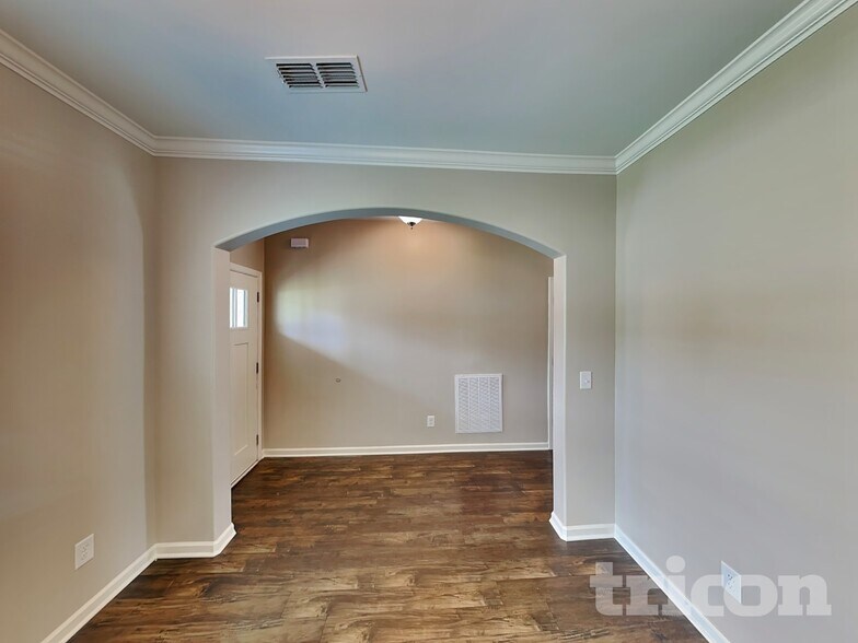 Building Photo - 1113 Carrington Pl