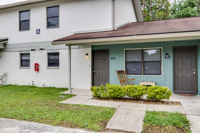 Primary Photo - 1357 Kingsley Ave