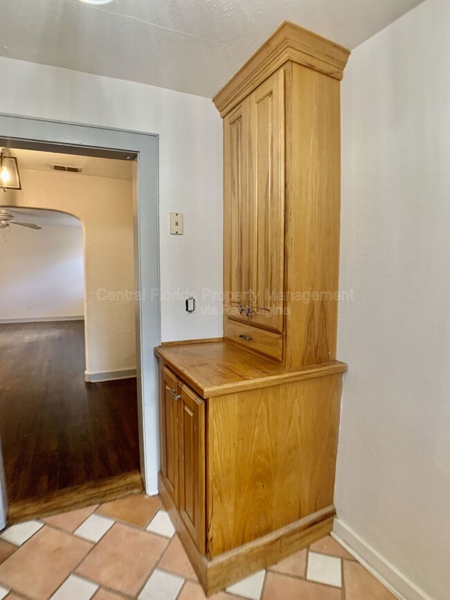 Building Photo - 1235 Virginia Dr