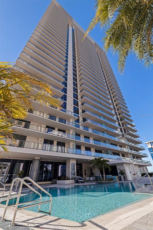 Building Photo - 275 1st Ave S