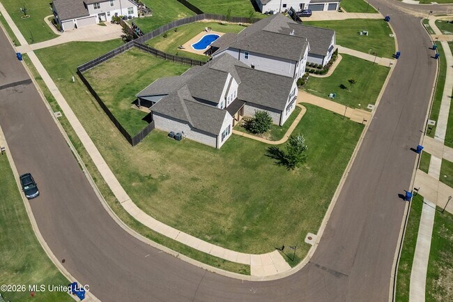 Building Photo - 13738 River Grove Ln