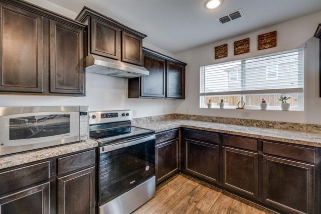 Building Photo - 600 Mayfield Dr