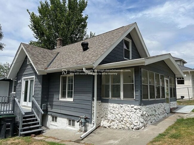 Building Photo - 6006 S 20th Ave