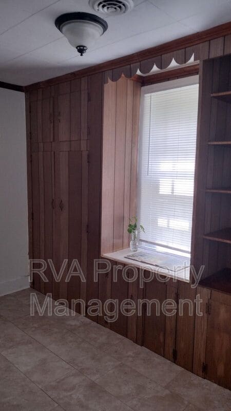 Building Photo - 7161 Dabneys Mill Rd