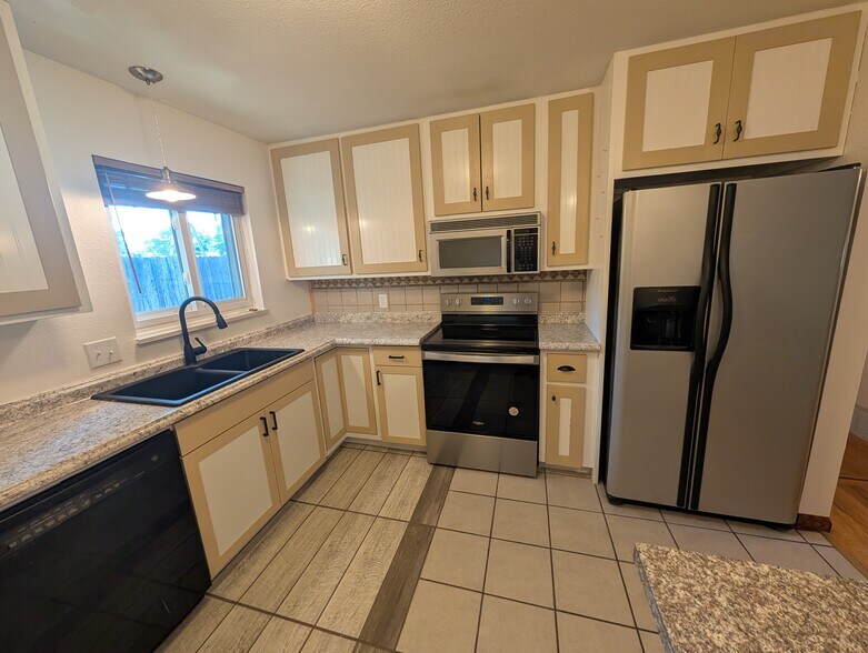 kitchen - 28 James Circle